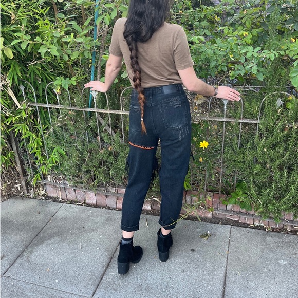 UNIFxURBAN OUTFITTERS distressed denim - Picture 3 of 7